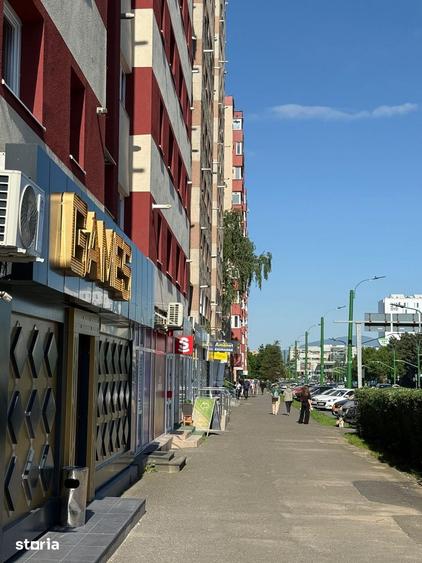 Spațiu comercial, de 100 mp, în Gării