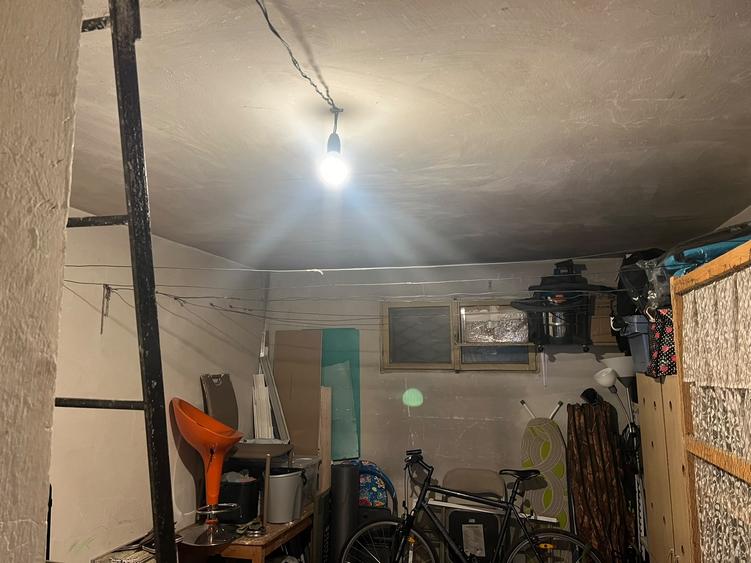 Apartament cu 3 camere decomandat în CET