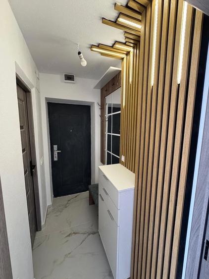 Proprietar vand apartament cu 2 camere, etaj 2 - 1