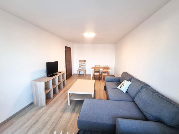 Apartament cu 3 camere decomandat în Lacul Tei