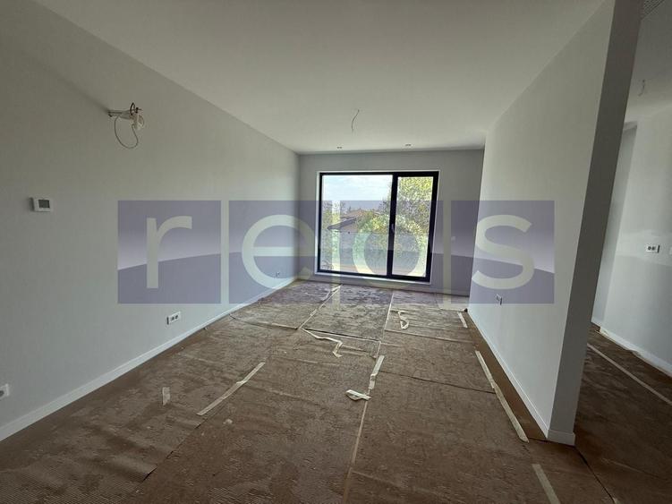 Apartament cu 3 camere în Străulești