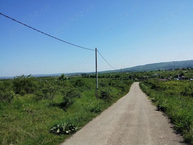 Teren de 350 mp, în Cercu