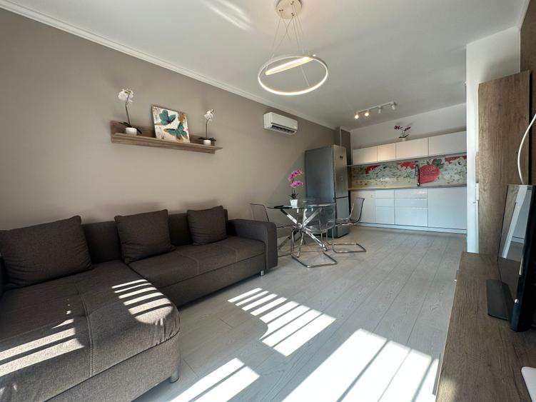 Apartament cu 2 camere semidecomandat în Domenii
