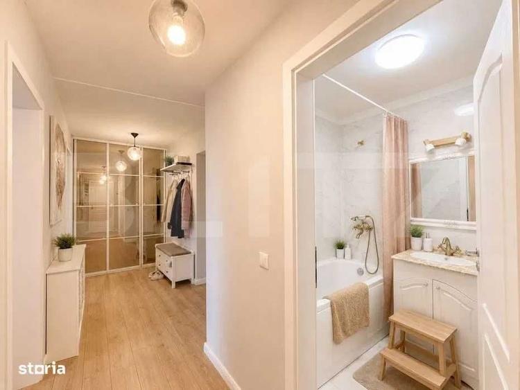 Apartament cu 3 camere decomandat în Sânnicoară