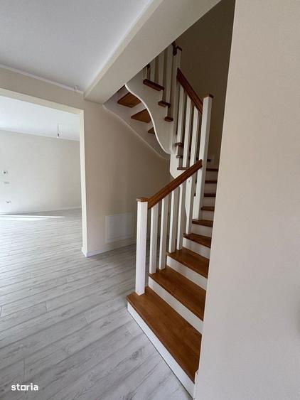 Apartament cu 4 camere în Giroc