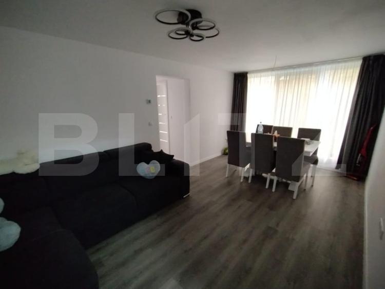 Apartament cu 3 camere decomandat, mobilat în Năsăud