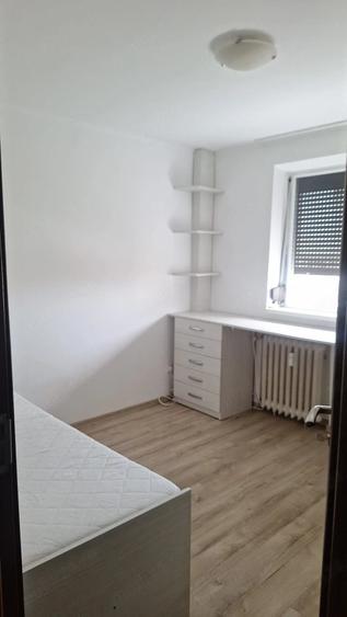 Apartament cu 2 camere decomandat în Drumul Taberei