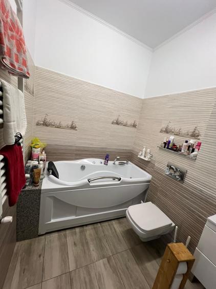 Apartament modern cu 3 camere și terasă, (optional  3 locuri parcare) -190.000 € - 11