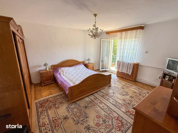 Casă cu 4 camere în Breaza de Jos