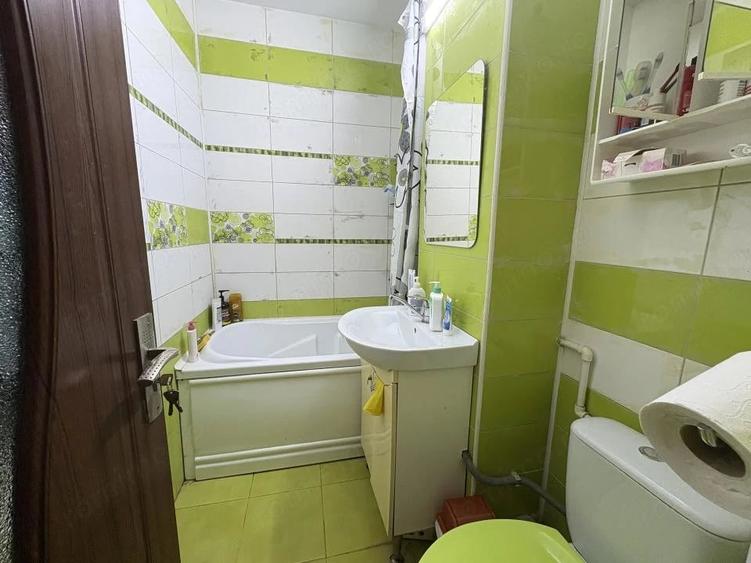 Garsonieră decomandată în Filiași