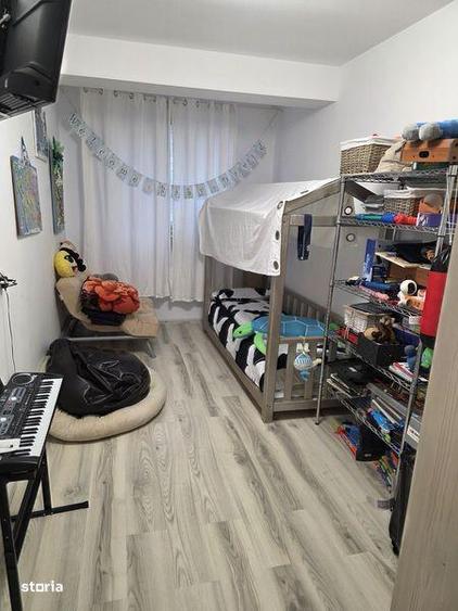 Inchiriez apartament 3 camere - 6