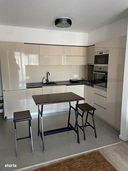 Apartament cu 2 camere decomandat în Politehnica