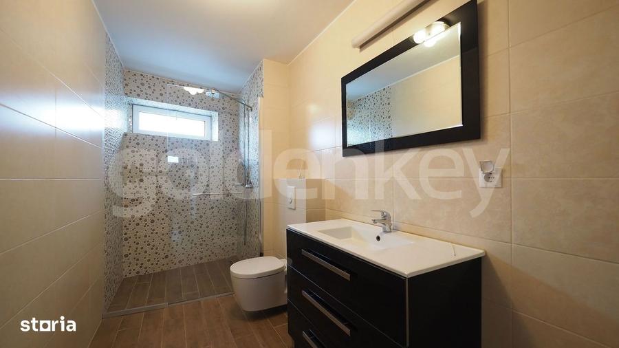 Apartament cu 5 camere, mobilat în Băneasa