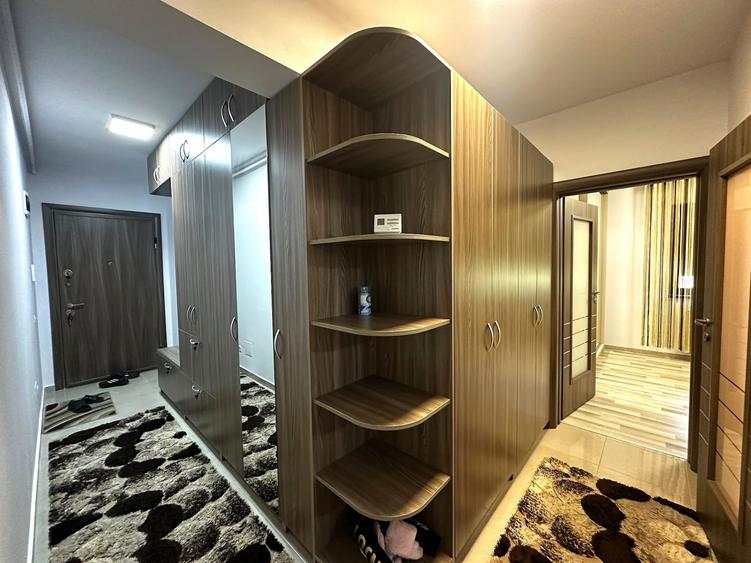 Apartament cu 3 camere decomandat, mobilat în Dobroești