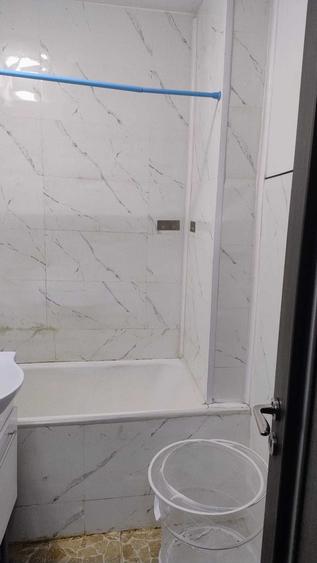 Apartament cu 2 camere semidecomandat în Gorjului