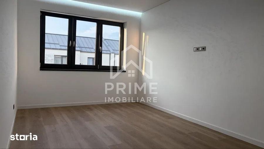 Apartament cu 3 camere în Cetate