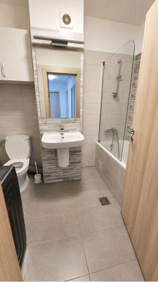 Apartament cu 2 camere decomandat, mobilat în Central