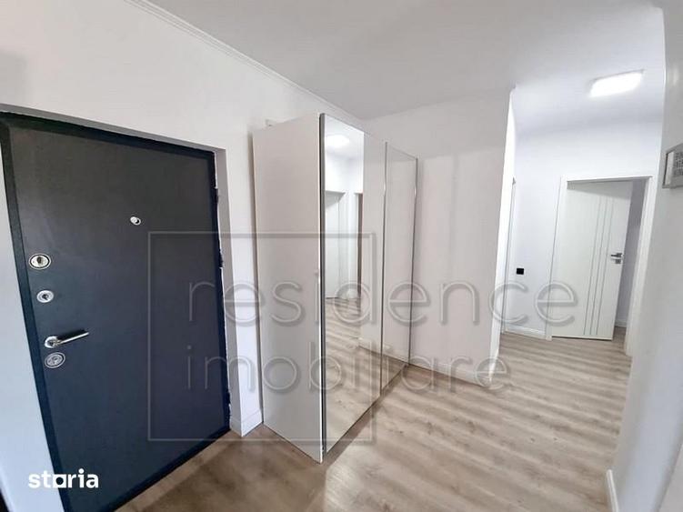 Apartament cu 3 camere semidecomandat, mobilat în Bună Ziua