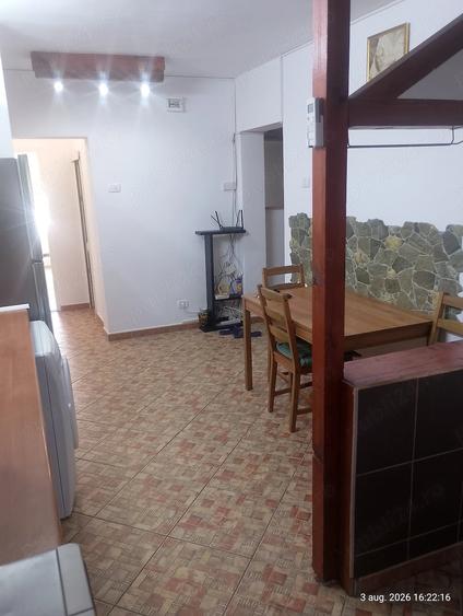 Apartament cu 3 camere decomandat în Crângași