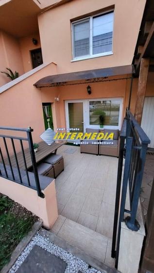 Apartament cu 3 camere decomandat, mobilat în Cetate