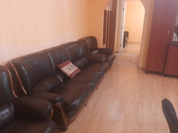 Birou, de 64 mp, în Podgoria