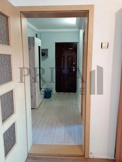 Apartament cu 3 camere decomandat, mobilat în Mehala