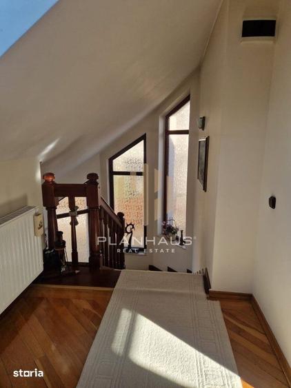 Casă cu 5 camere cu Teren 370 Mp în Nord