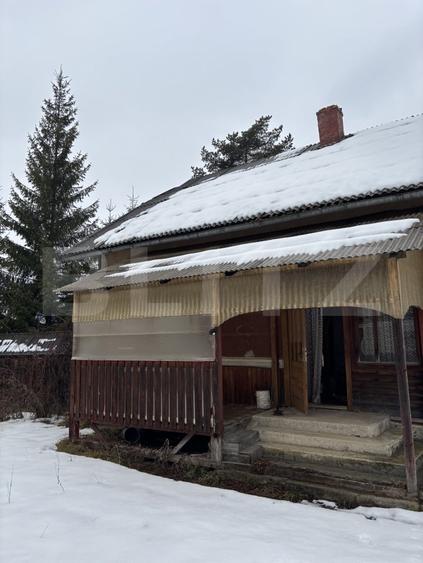 Casă individuală cu 4 camere cu Teren 1170 Mp în Poiana Stampei