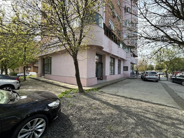 Spațiu comercial, de 127 mp, în Cornitoiu