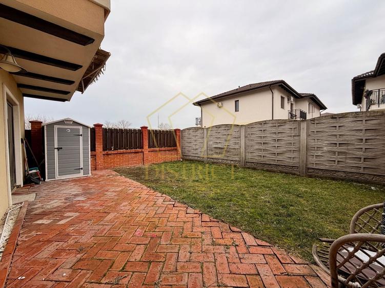 Duplex cu 4 camere cu Canalizare în Giroc
