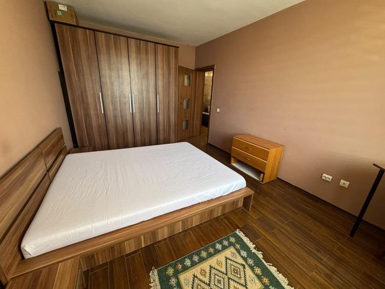 Apartament cu 3 camere semidecomandat, mobilat în Hipodrom 3