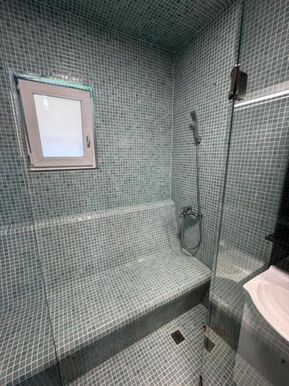 Casă cu 4 camere cu Teren 263 Mp în Florești