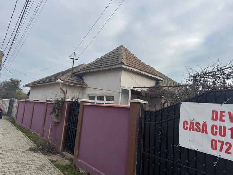 Casă cu 3 camere cu Canalizare în Cogealac
