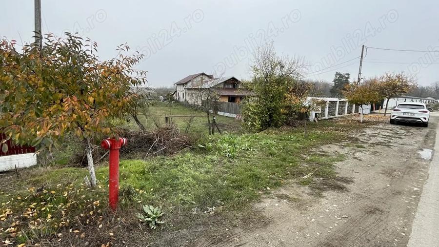 Teren de 978 mp, în Mănești
