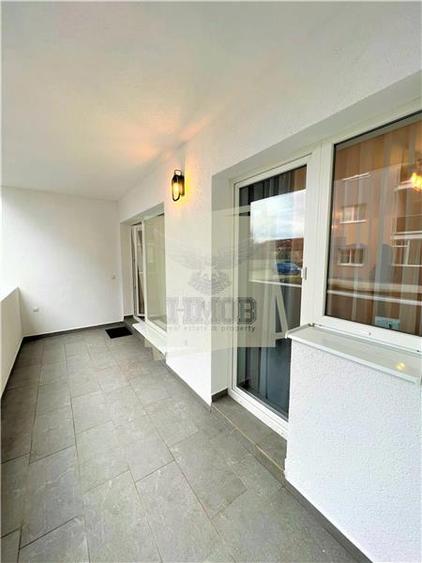Apartament cu 3 camere semidecomandat, mobilat în Central