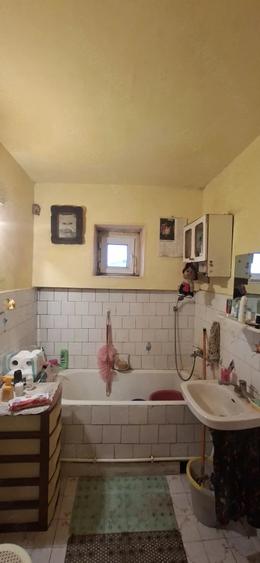 Apartament cu 3 camere decomandat în C5
