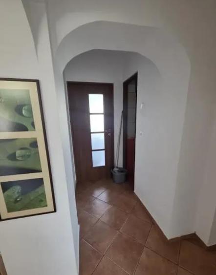 Apartament cu 3 camere decomandat în Centrul Civic