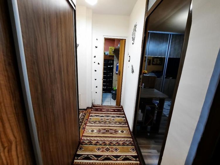 Apartament cu 3 camere decomandat, mobilat în 13 Septembrie