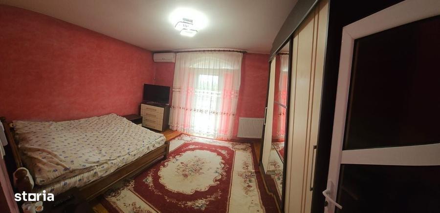 Casă cu 4 camere în Micești