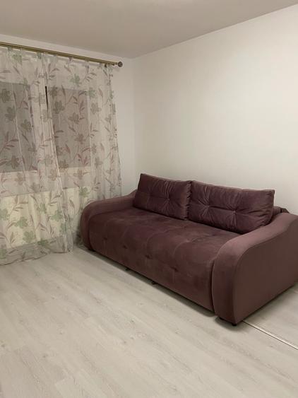 Apartament cu 2 camere semidecomandat în Florilor