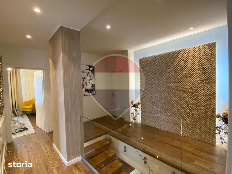 Casă cu 5 camere cu Teren 327 Mp în Băneasa