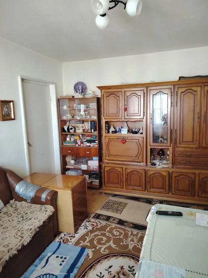 Apartament cu 2 camere decomandat în Exterior Vest