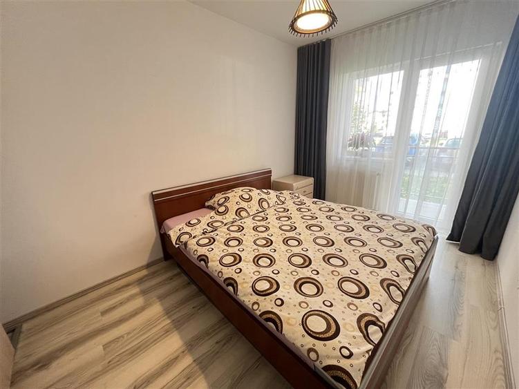 Apartament cu 2 camere semidecomandat, mobilat în Industrial Vest