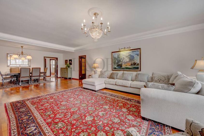 Apartament cu 4 camere, mobilat în Herăstrău