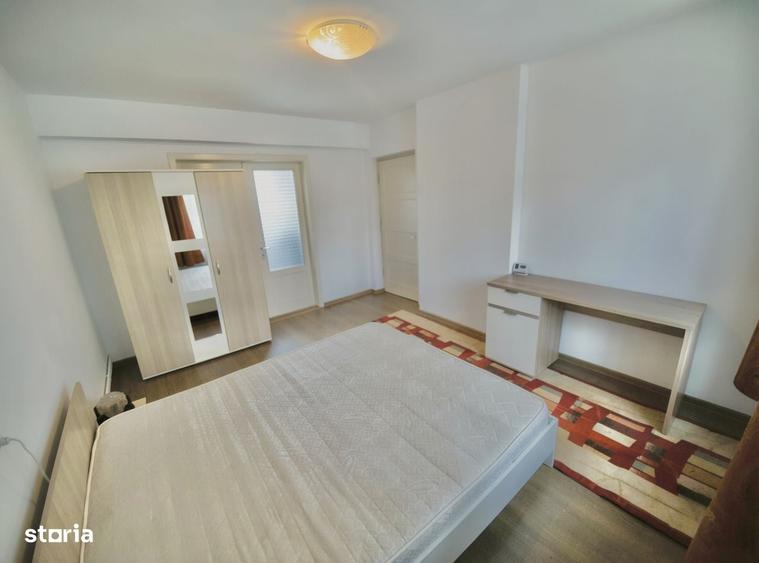 Apartament cu 2 camere decomandat în 7 Noiembrie
