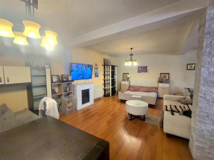 Duplex cu 3 camere cu Teren 350 Mp în Sfântu Ilie