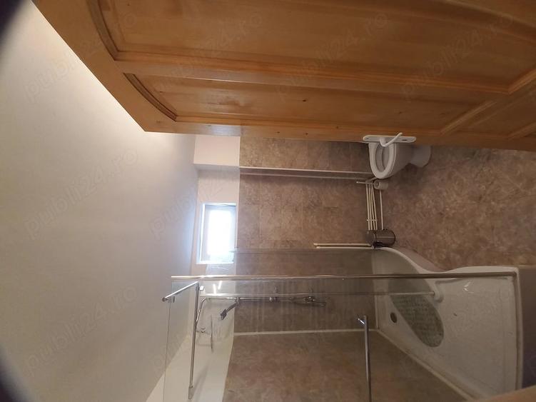 Garsonieră decomandată în Central