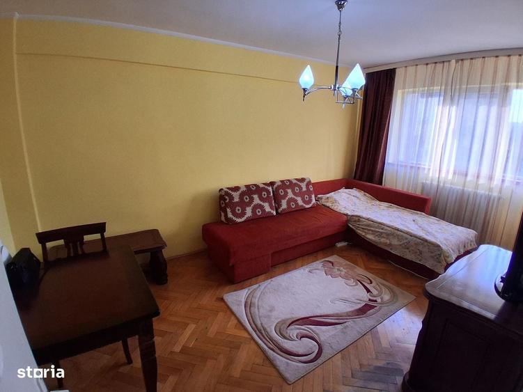Garsonieră decomandată în Centru Civic