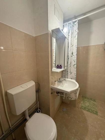 Garsonieră decomandată în Complex Studențesc