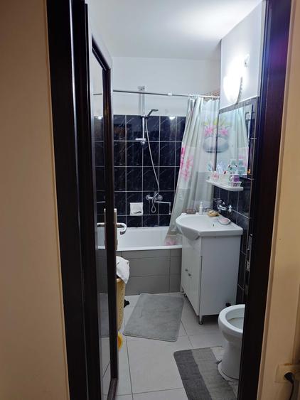 Apartament cu 4 camere decomandat în Ultracentral